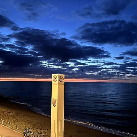 Le Nid Douillet Proche De La Mer. La Clef Des Paons * Luc-sur-Mer