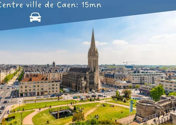 Le Nid Douillet Proche De La Mer. La Clef Des Paons